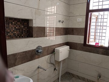 Attached Bathroom in 3 BHK Builder Floor at New Friends Colony – for Rent