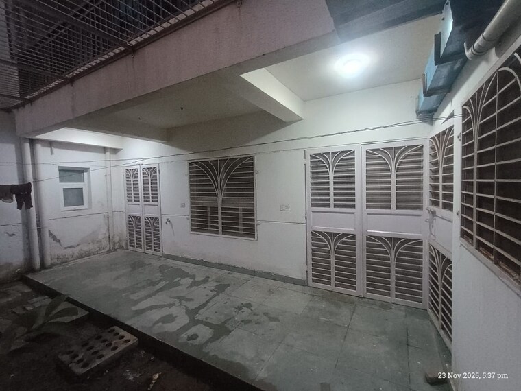  Parking, bptp-park-elite-floors 4 Bedroom 1500 Sq.Ft. Builder Floor In Sector 85 Faridabad 9532048