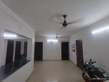 Room in 4 BHK Builder Floor at BPTP Park Elite Floors, Sector 85 – for Rent