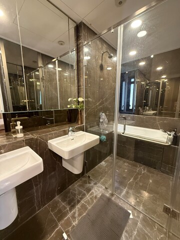 Kitchen in 4 BHK Apartment at Lodha Parkside, Worli – for Rent