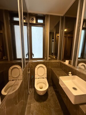 4 BHK Apartment – Exterior View View at Lodha Parkside, Worli - for Rent