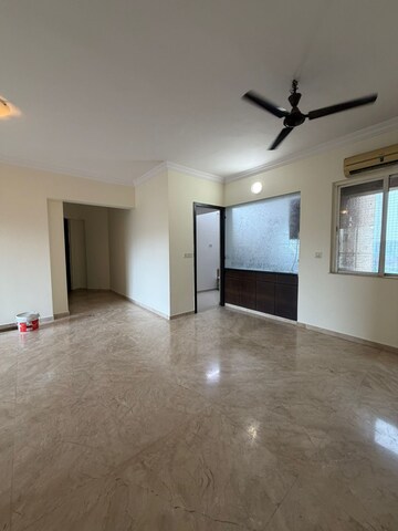 Room in 3 BHK Apartment at Hiranandani Gardens Eldora, Powai – for Rent