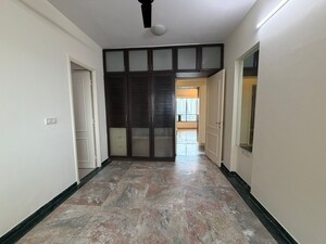 Room in 3 BHK Apartment at Hiranandani Gardens Eldora, Powai – for Rent