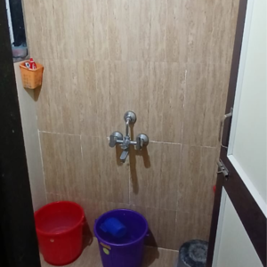 Furnished Amenities in 1 BHK Apartment at Vikhroli West – for Rent