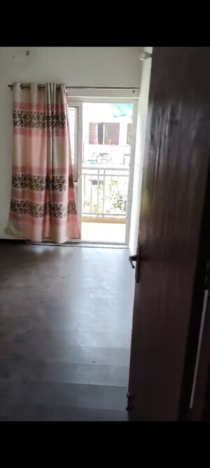 Building Lobby in 3 BHK Builder Floor at BPTP Park Elite Floors, Sector 85 – for Sale