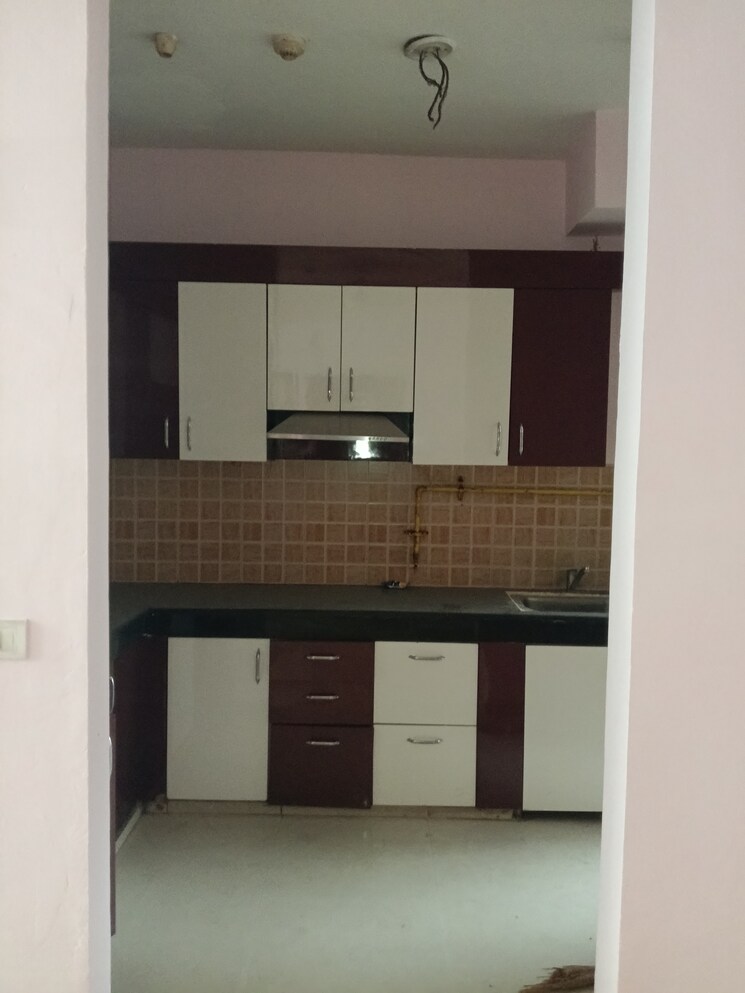 Kitchen, mahagun-mywoods 3 Bedroom 1235 Sq.Ft. Apartment In Sector 16c Greater Noida Greater Noida 9532200
