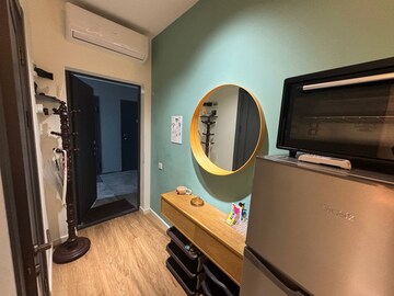 Furnished Amenities in 3 BHK Builder Floor at Vasant Kunj – for Sale