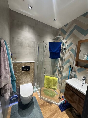 Attached Bathroom in 3 BHK Builder Floor at Vasant Kunj – for Sale