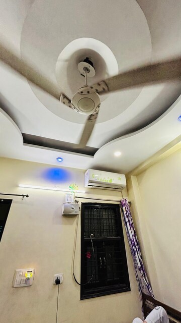 Furnished Amenities in 2 BHK Builder Floor at Patel Nagar Society, Sector 15 – for Rent