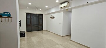 Room in 3 BHK Apartment at Lodha The Park, Worli – for Rent