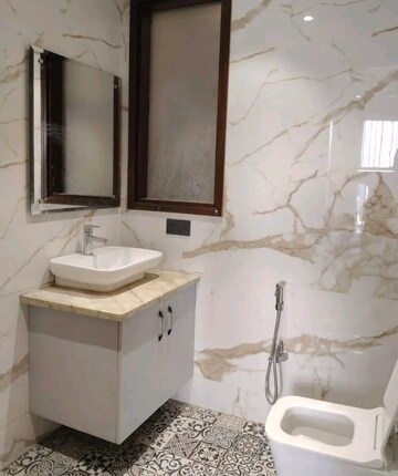 Master Bedroom in 1 BHK Builder Floor at Chattarpur – for Rent