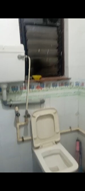 Attached Bathroom in 1.5 BHK Apartment at Cbd Belapur Sector 8b – for Rent