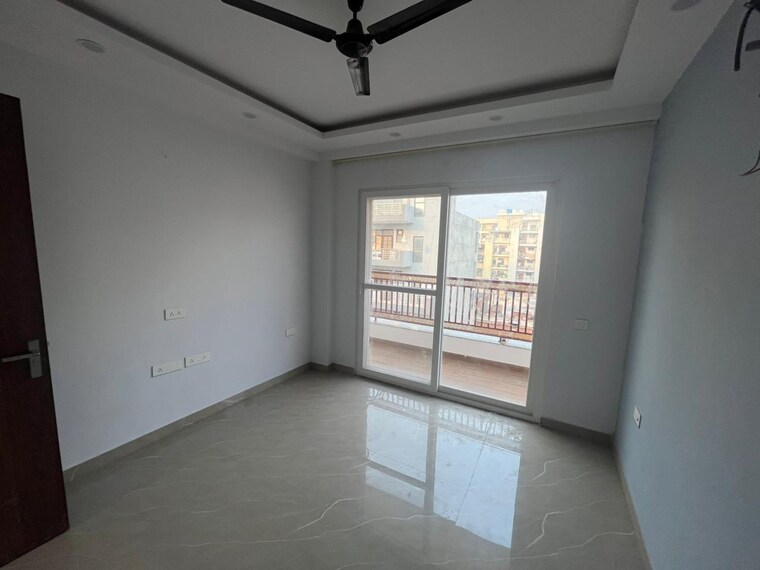 Room, ardee-city 3 Bedroom 300 Sq.Ft. Builder Floor In Sector 52 Gurgaon 9532288