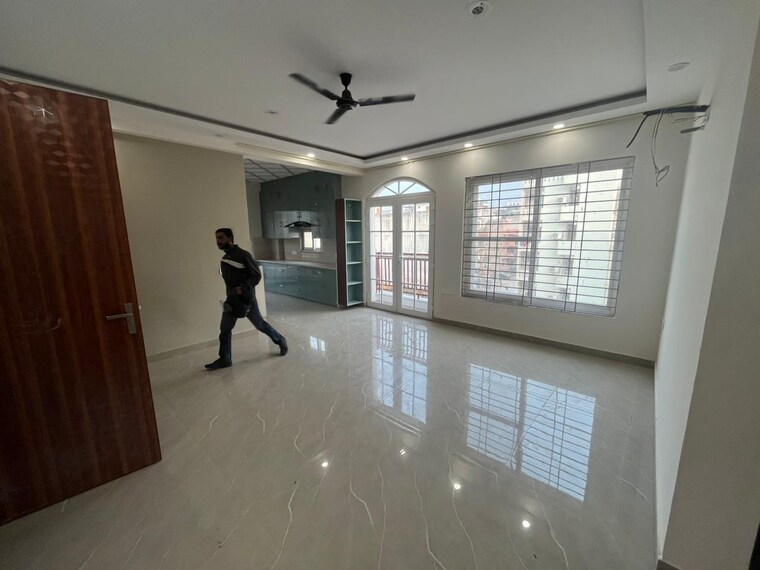 Room, ardee-city 3 Bedroom 300 Sq.Ft. Builder Floor In Sector 52 Gurgaon 9532288