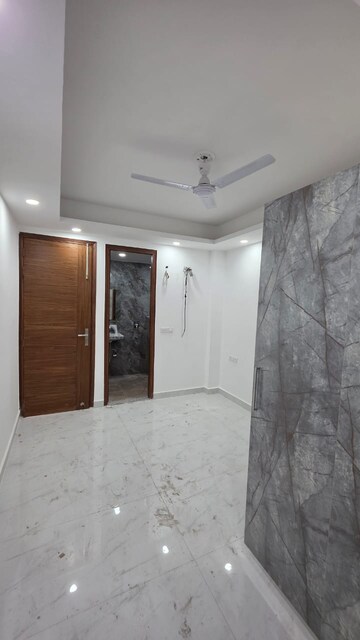 2 BHK Builder Floor For Rent in Saket