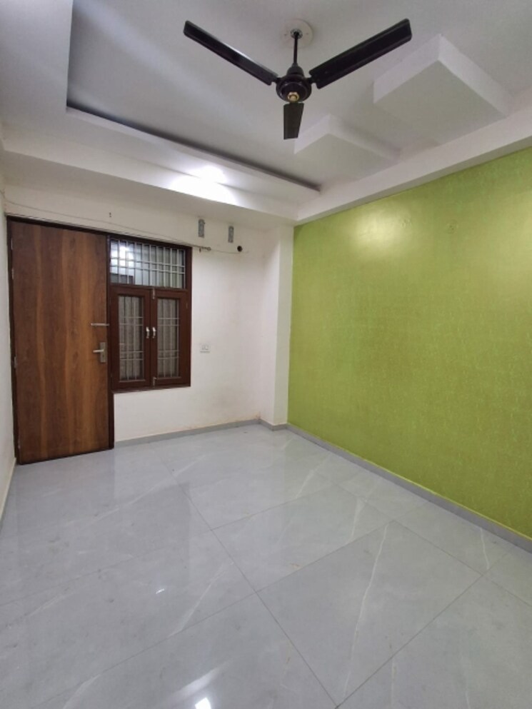Room, green-valley 2 Bedroom 1050 Sq.Ft. Apartment In Chipiyana Buzurg Ghaziabad 9532283