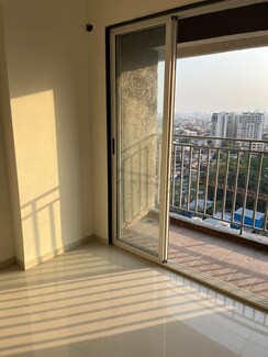 1 BHK + Pooja Room Apartment For Sale in Ajmera Crosstown One