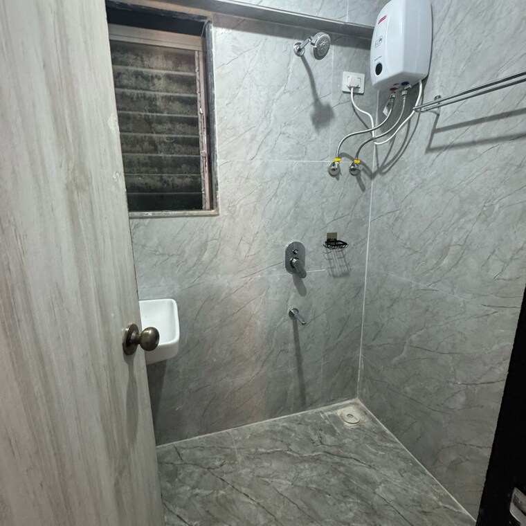 Bathroom, shraddha-evoque 1 Bedroom 415 Sq.Ft. Apartment In Sonapur Mumbai 9532338
