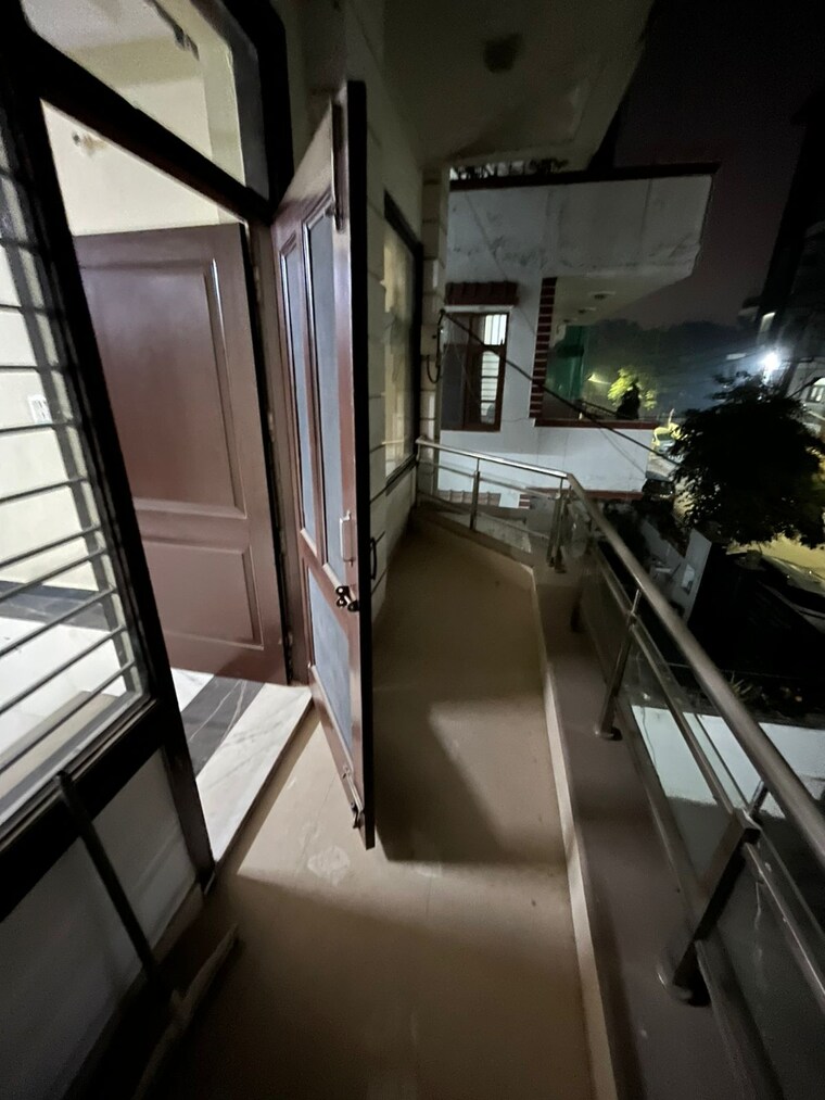 Balcony, rwa-apartments-sector-45 3 Bedroom 270 Sq.Ft. Builder Floor In Sector 45 Noida 9532345