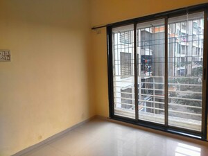 Room in 1 BHK Apartment at Ritu Gardenia, Naigaon East – for Rent