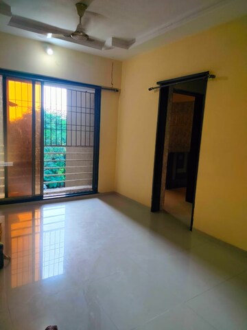 Room in 1 BHK Apartment at Ritu Gardenia, Naigaon East – for Rent