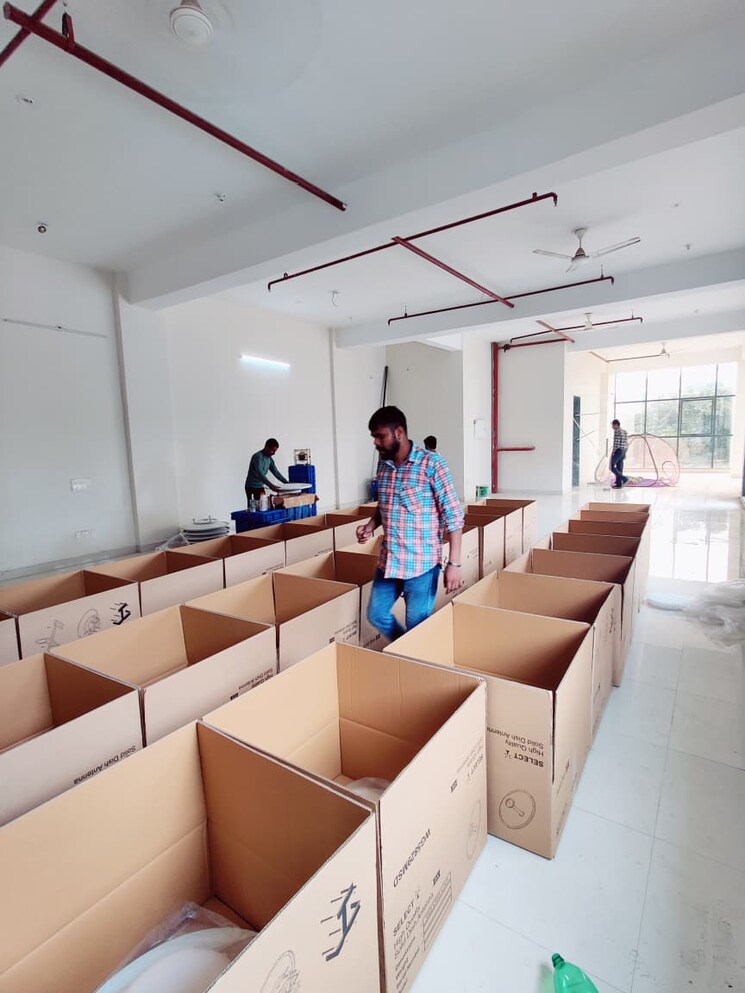 Team Area, sector 63 Commercial Warehouse 8100 Sq.Ft. In Sector 63 Noida 9532326