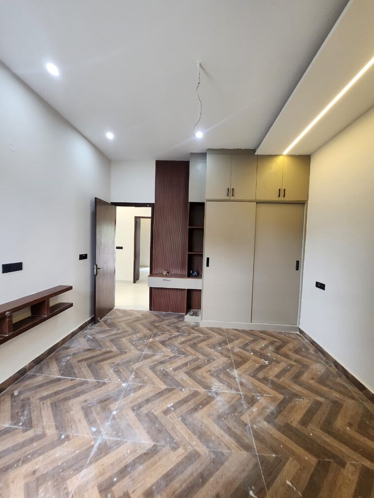 Bedroom, alaknanda-maxxus-eden-estate 4 Bedroom 2221 Sq.Ft. Independent House In Ghazipur Zirakpur 9532406