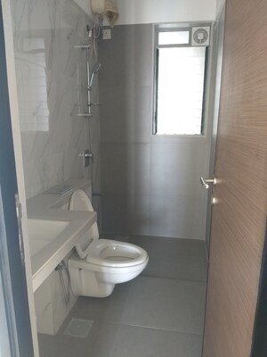 Furnished Amenities in 3 BHK Apartment at Anmol Fortune, Goregaon East – for Rent