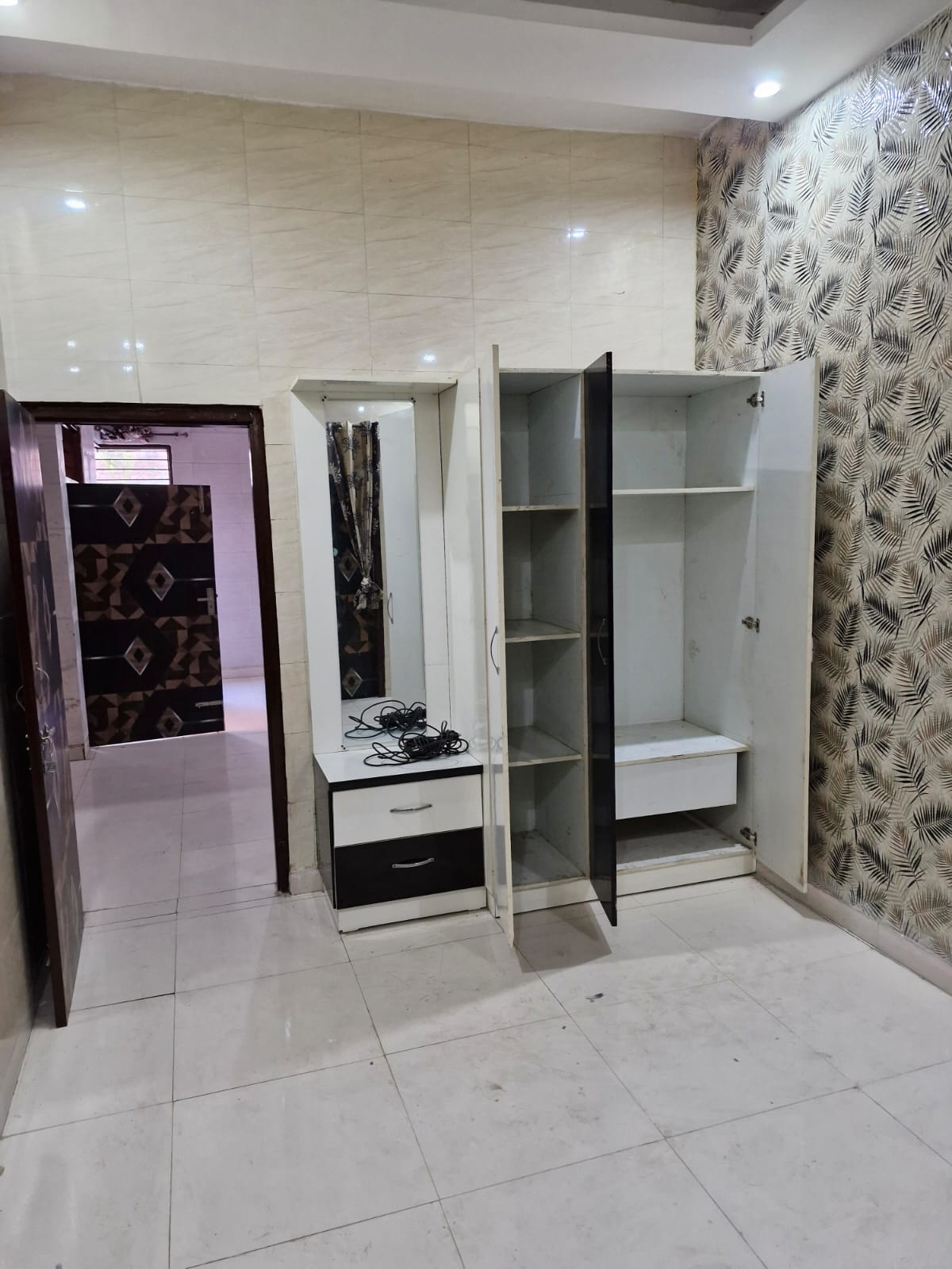 2 BHK Builder Floor For Rent in Aerocity