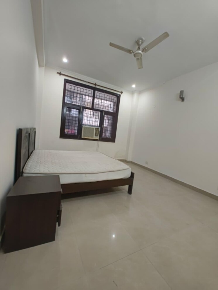 Room, ss-mayfield-gardens 3 Bedroom 432 Sq.Yd. Builder Floor In Sector 51 Gurgaon 9532537