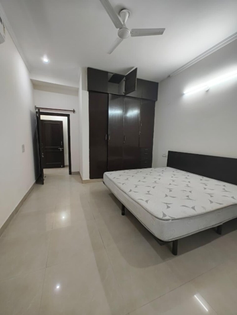 Bedroom, ss-mayfield-gardens 3 Bedroom 432 Sq.Yd. Builder Floor In Sector 51 Gurgaon 9532537