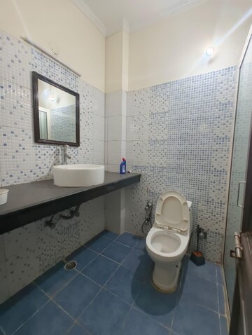 Bathroom in 3 BHK Builder Floor at SS Mayfield Gardens, Sector 51 – for Rent