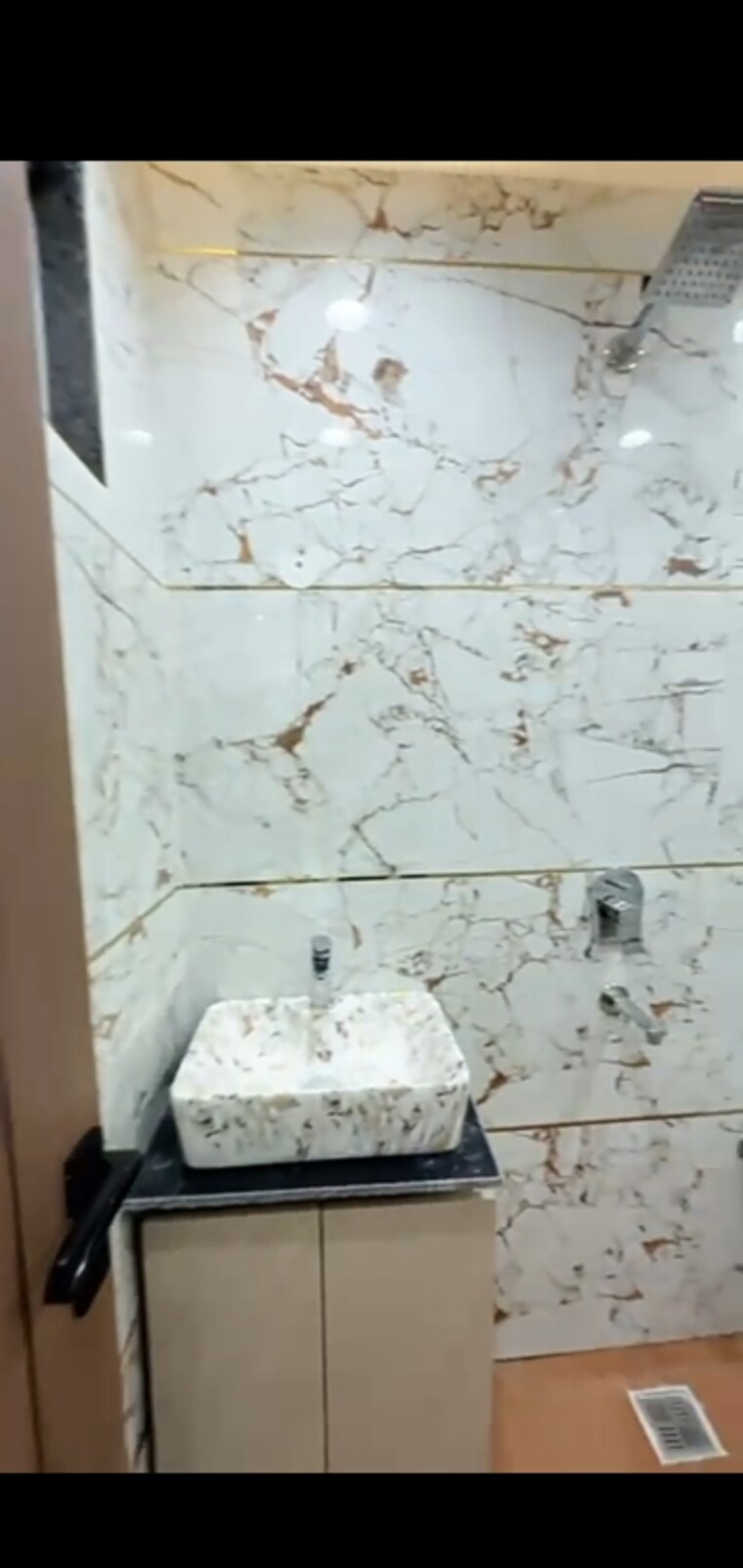 Bathroom, dwarka mor 4 Bedroom 1080 Sq.Ft. Builder Floor In Dwarka Mor Delhi 9532398