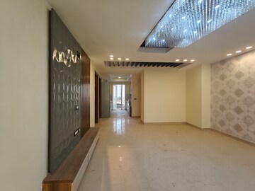 Building Lobby in 4 BHK Apartment at Aradhya Homes, Sector 67a – for Rent