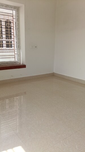 Room in 3 BHK Apartment at Sunshine Enclave New Town, New Town – for Sale