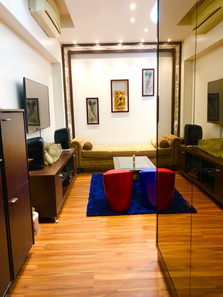 Gym, lodha-splendora 3 Bedroom 953 Sq.Ft. Apartment In Ghodbunder Road Thane 9532529