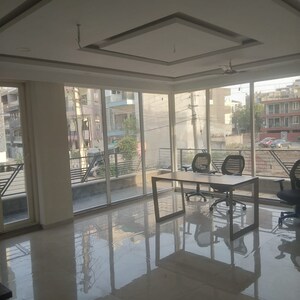  1 BHK Builder Floor at Sector 9 – for Rent