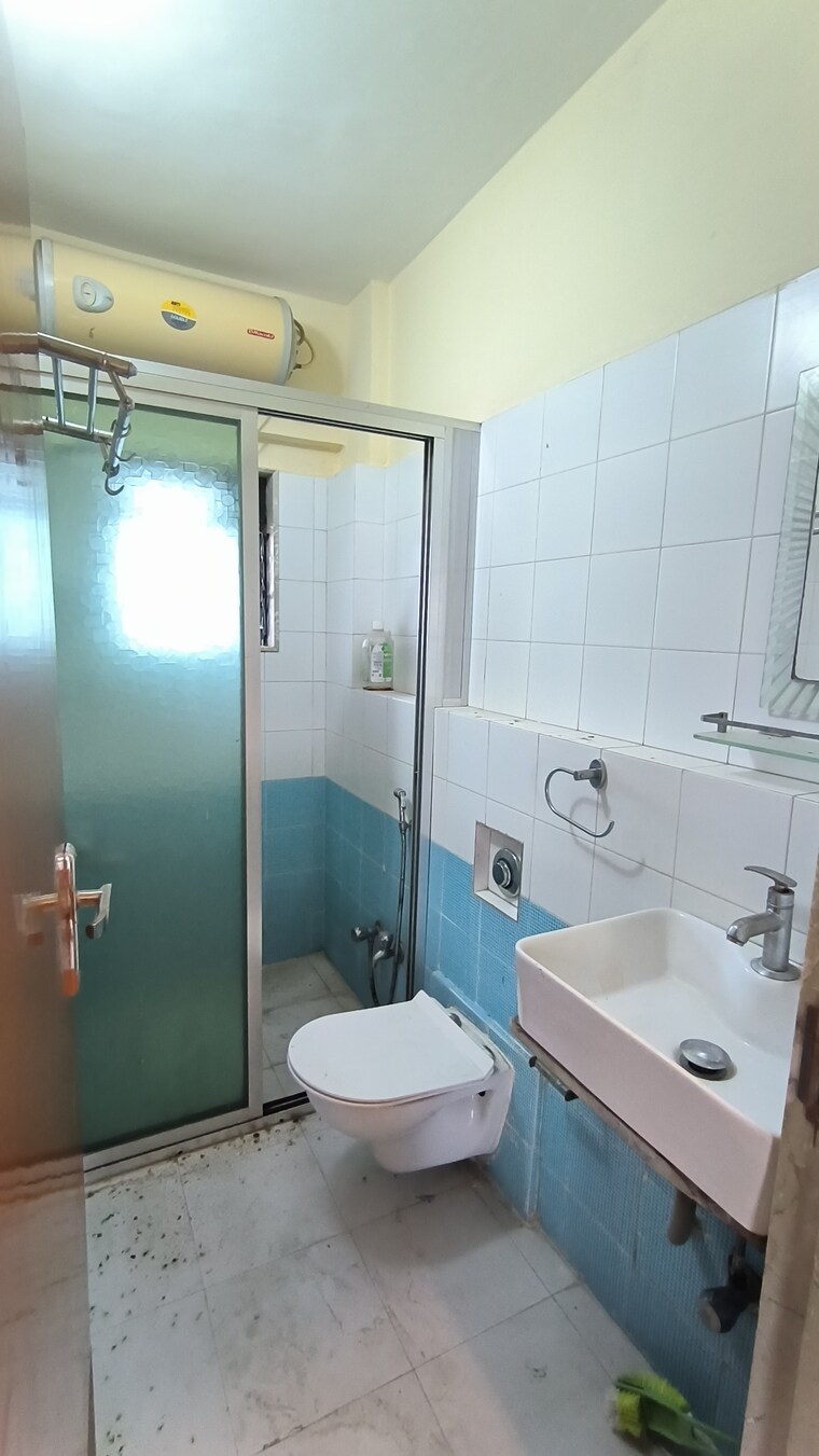 Bathroom, atlanta-heights 2 Bedroom 1500 Sq.Ft. Apartment In Prabhadevi Mumbai 9532547