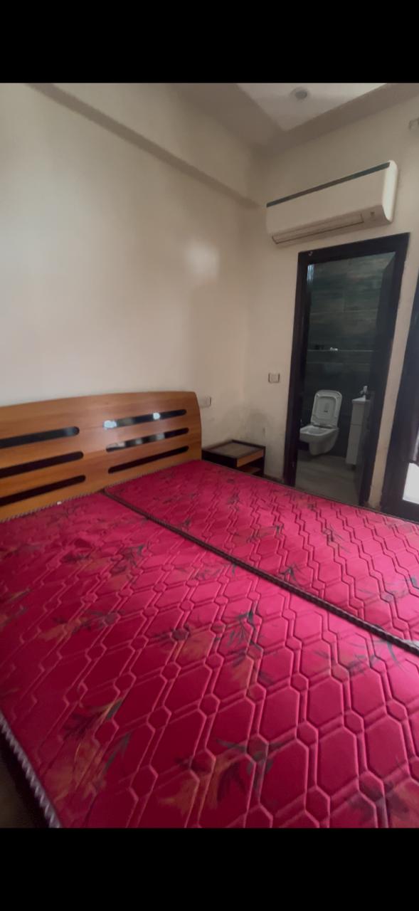 3 BHK + Pooja Room Apartment For Rent in Pir Machalla