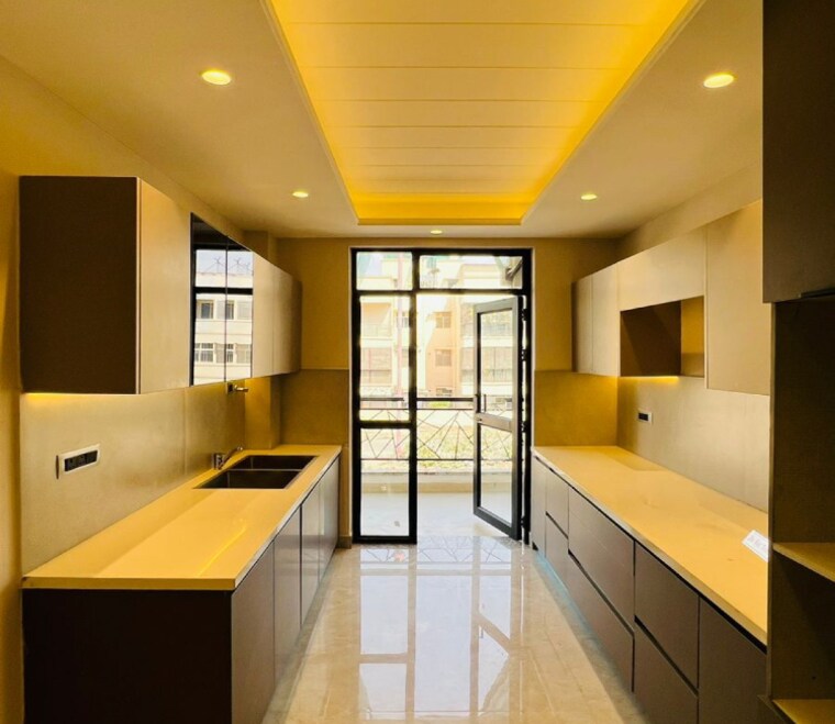 undefined, sector 67 4 Bedroom 300 Sq.Yd. Builder Floor In Sector 67 Gurgaon 9532722