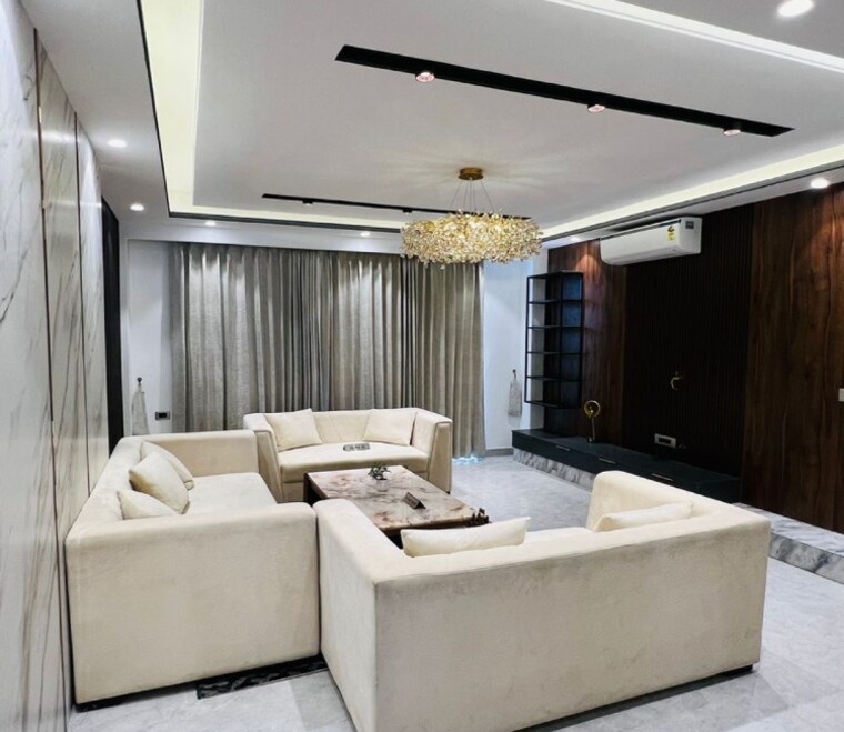 Bedroom, sector 67 4 Bedroom 300 Sq.Yd. Builder Floor In Sector 67 Gurgaon 9532722