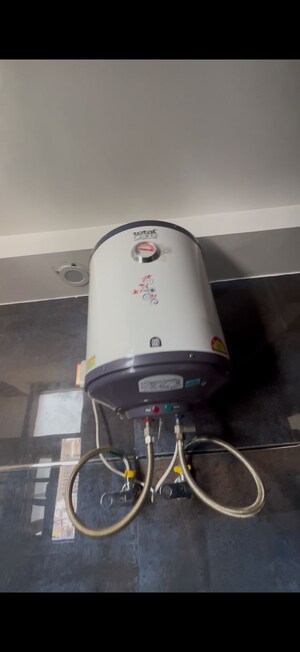 Furnished Amenities in 3 BHK Apartment at Pir Machalla – for Rent