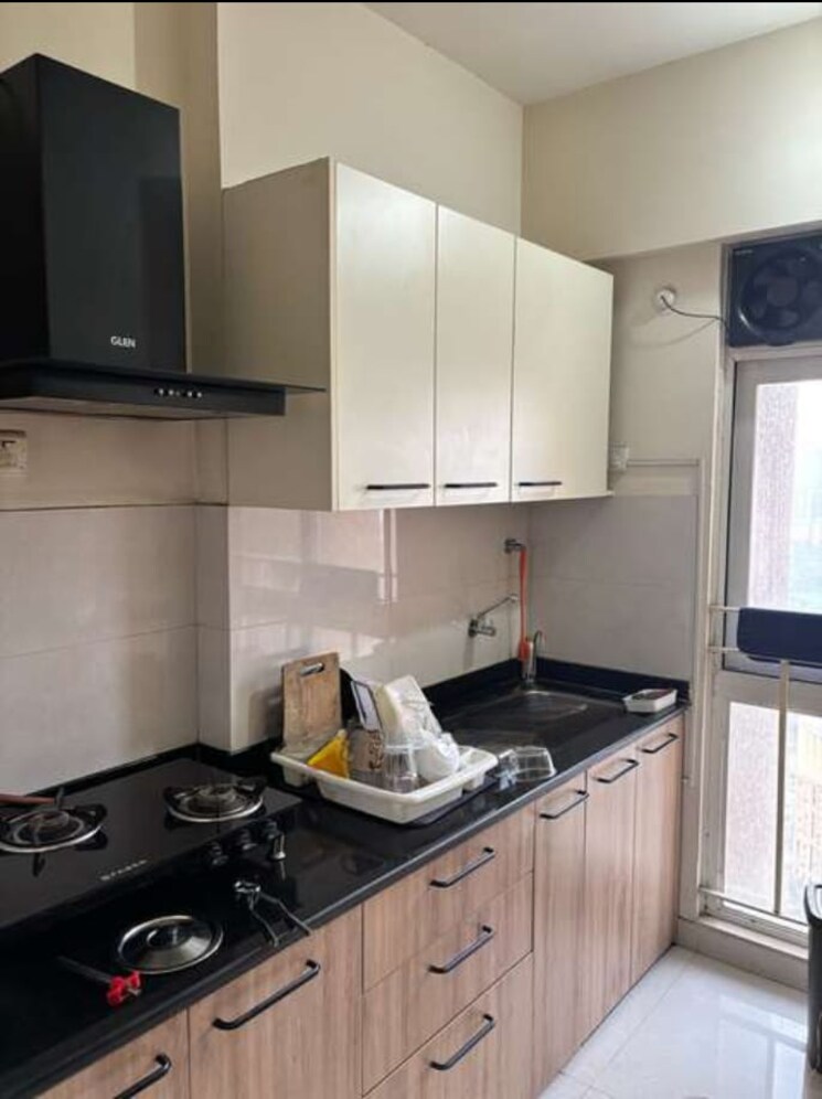Kitchen, vijay-orovia 3 Bedroom 869 Sq.Ft. Apartment In Ghodbunder Road Thane 9532551