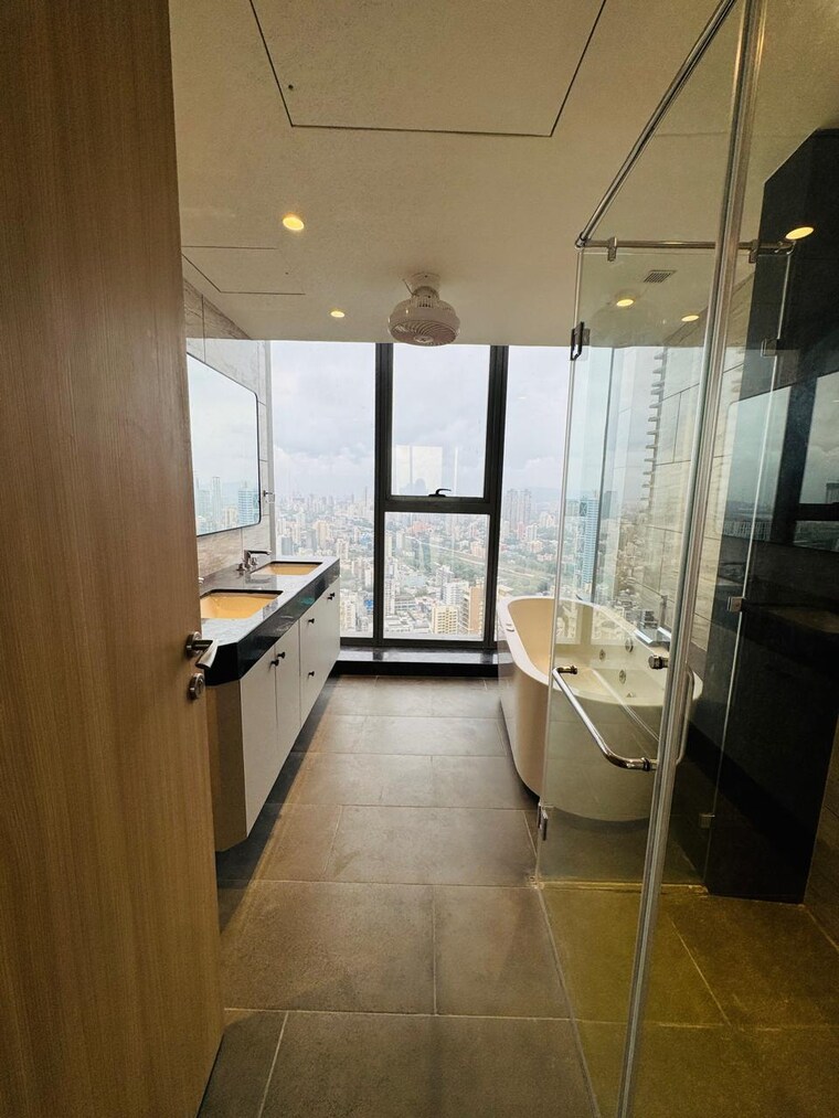 Attached Bathroom, rustomjee-crown 4 Bedroom 1700 Sq.Ft. Apartment In Prabhadevi Mumbai 9532548