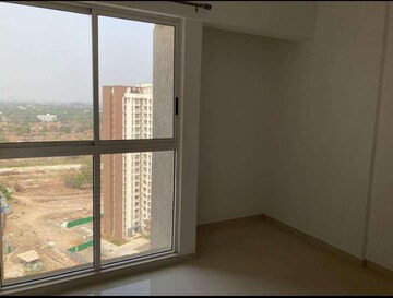 Room in 1 BHK Apartment at Lodha Upper Thane Woodlands E And F, Anjur – for Sale