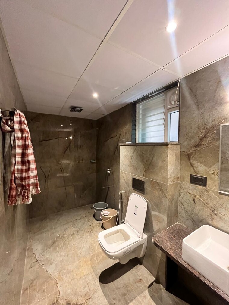 Attached Bathroom, sindhi-colony-ulsoor 4 Bedroom 3240 Sq.Ft. Apartment In Halasuru Bangalore 9532654