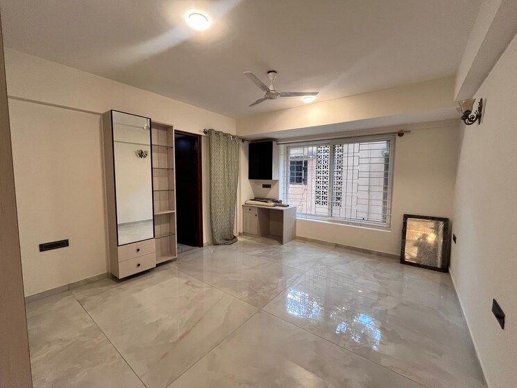 Room, sindhi-colony-ulsoor 4 Bedroom 3240 Sq.Ft. Apartment In Halasuru Bangalore 9532654