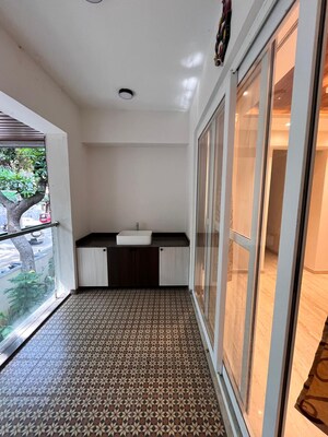 Balcony in 4 BHK Apartment at Sindhi Colony Ulsoor, Halasuru – for Rent