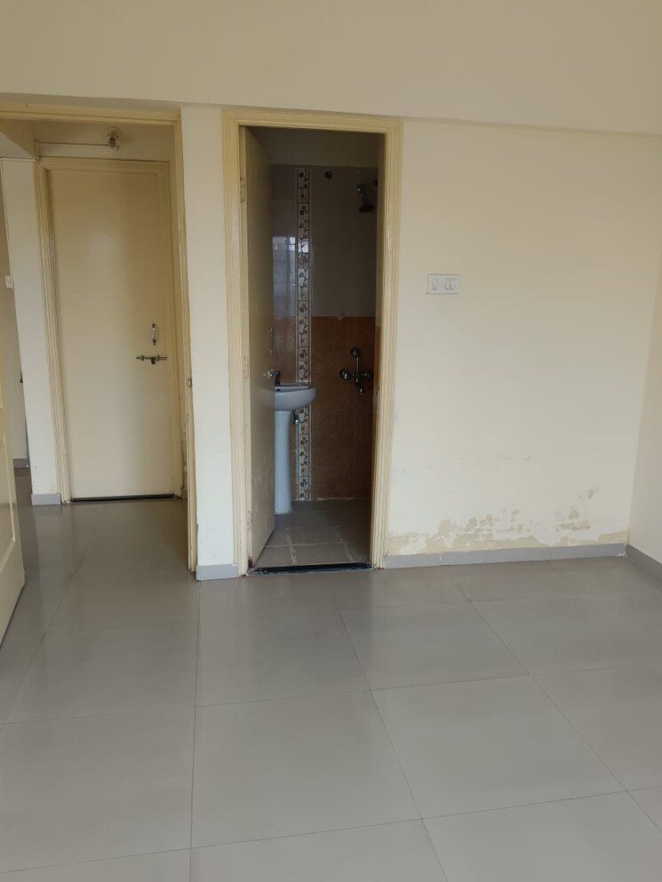 Room, siddhivinayak-shubhashree-residential 1 Bedroom 680 Sq.Ft. Apartment In Akurdi Pune 9532649