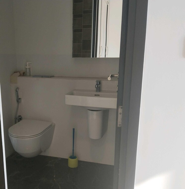 Bathroom, lodha-the-park 3 Bedroom 980 Sq.Ft. Apartment In Worli Mumbai 9532662